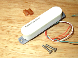 FENDER 1997 USA WHITE LACE SENSOR GOLD STRATOCASTER MIDDLE PICKUP