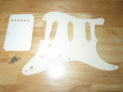FENDER 1997 USA WHITE 1 PLY ERIC CLAPTON STRATOCASTER PICKGUARD & TREMOLO COVER