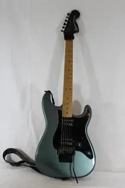 SQUIER CONT. STRATOCASTER