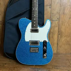 FENDER MADE IN JAPAN LIMITED SPARKLE TELECASTER BLUE