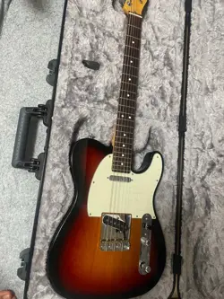 FENDER AMERICAN PROFESSIONAL II TELECASTER 2020