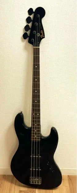 FENDER ALL BLACK JAZZ BASS