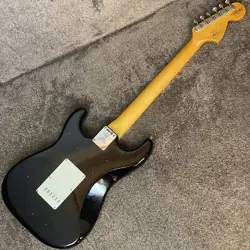 STRATCASTER JOURNEYMAN RELIC