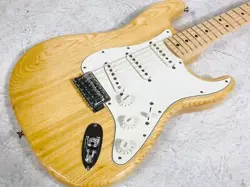 FENDER MADE IN JAPAN TRADITIONAL  70S STRATOCASTER MN NAT