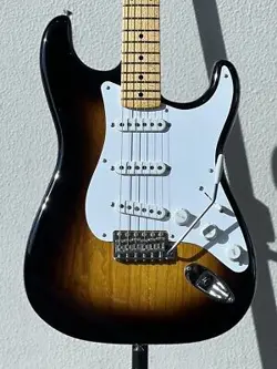 FENDER CUSTOM SHOP LIMITED EDITION 70TH ANNIVERSARY 1954 STRATOCASTER DLX #GGEYN