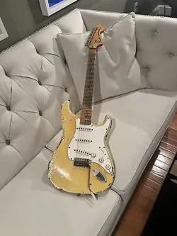 STRATOCASTER! OF 100