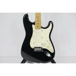 ELECTRIC GUITAR FENDER STRATOCASTER PLUS BLACK 1988 MADE IN USA REFINISHED