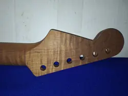MAPLE FENDER STRATOCASTER
