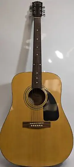 6-STRING RIGHT-HANDED ACOUSTIC