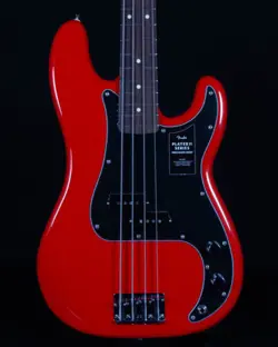 FENDER PLAYER II PRECISION BASS, ROSEWOOD FB, CORAL RED