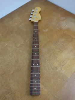 FENDER LICENSED JAZZ