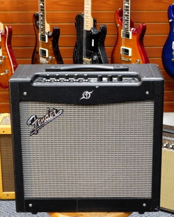 GUITAR COMBO AMPLIFIER!