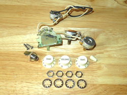 FENDER 2020 USA WHITE AMERICAN ORIGINAL 60'S STRATOCASTER CONTROL POTS HARNESS