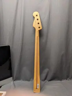 FENDER JAZZ BASS NECK