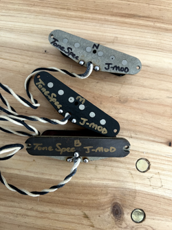 STRAT PICKUPS BY