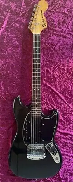 1977 VINTAGE MUSTANG