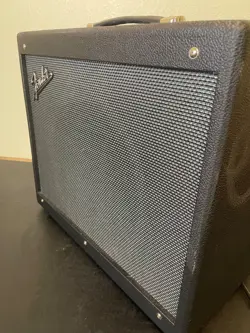 FENDER MUSTANG GTX 100 1X12 GUITAR COMBO AMP - BLACK WITH FOOT SWITCH
