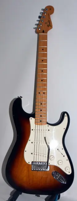 STRATOCASTER MIM 2012
