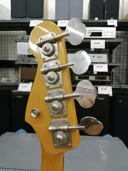 FENDER JAPAN PB62 ELECTRIC BASS