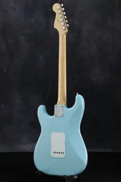 FENDER FSR COLLECTION MADE IN JAPAN TRADITIONAL 60S STRATOCASTER DAPHNE BLUE