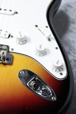 STRATOCASTER NOS -3