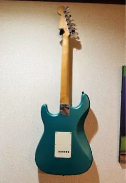 SQUIRE BY FENDER STRATOCASTER