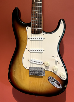 1976 FENDER STRATOCASTER