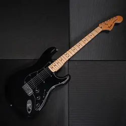FENDER 1981 STRATOCASTER BLACK SAFE DELIVERY FROM JAPAN