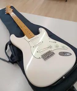 ST57 STRATOCASTER SAFE