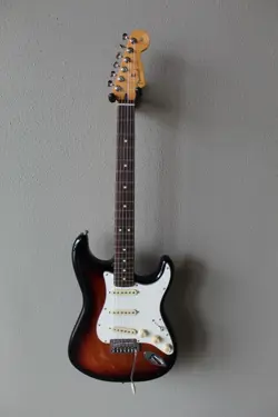 USED 2024 FENDER PLAYER II STRATOCASTER ELECTRIC GUITAR - SUNBURST