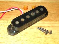 FENDER 2006 USA BLACK SINGLE COIL AMERICAN STRATOCASTER MIDDLE PICKUP