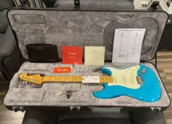 FENDER MIAMI