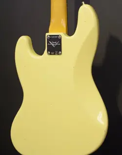 FENDER CUSTOM SHOP 1968 JAZZ BASS JOURNEYMAN RELIC USED W/HARD CASE