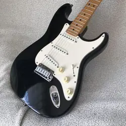 FENDER AMERICAN STANDARD ST BLACK / ELECTRIC GUITAR W/ HC MADE IN USA