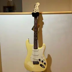 SQUIER BY FENDER STRATCASTER WHITE #QPA2QV