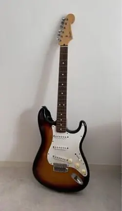 FENDER JAPAN ELECTRIC GUITAR TYPE STRATOCASTER COLOR SUNBURST USED FROM JAPAN