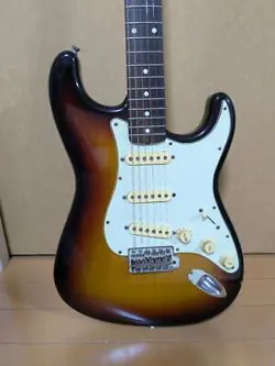 3TONE SUNBURST ST62-70TX