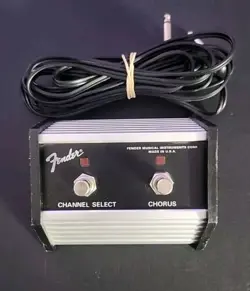 VINTAGE FENDER 2 BUTTON FOOT SWITCH CHANNEL SELECT/CHORUS