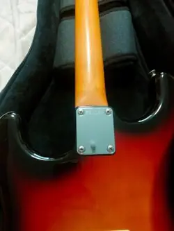 STRATOCASTER SUNBURST SERIAL