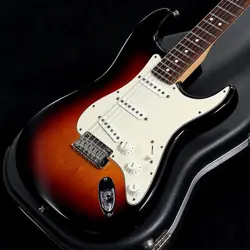 FENDER AMERICAN STANDARD STRATOCASTER   2011