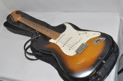 1989 STRATOCASTER