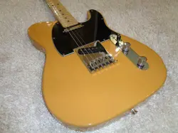 2020 FENDER PLAYER SERIES TELECASTER GUITAR BUTTERSCOTCH BLONDE