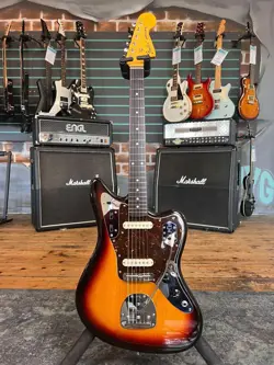 FENDER MIJ TRADITIONAL '60S JAGUAR 3-COLOR SUNBURST 2019 ELECTRIC GUITAR