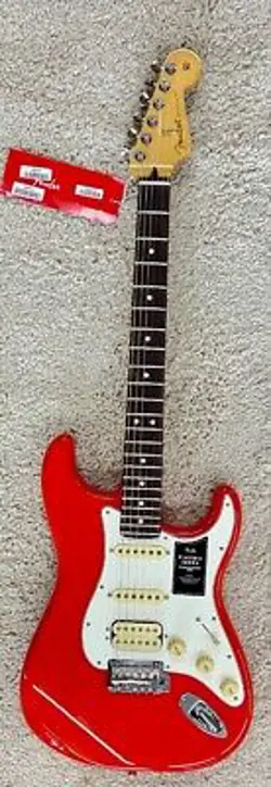 FENDER PLAYER II STRATOCASTER HSS, ROSEWOOD FINGERBOARD, CORAL RED - MIM