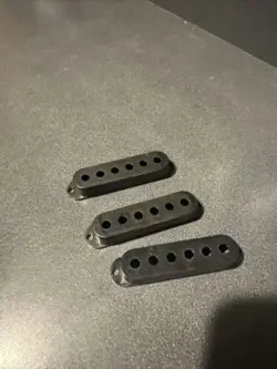 STRATOCASTER PICKUP COVERS, AGED BLACK, FENDER STRAT SET OF 3