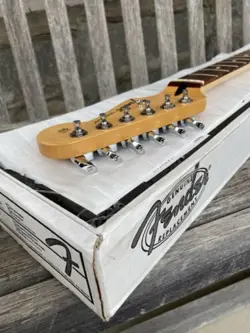 MIM FENDER STRATOCASTER NECK LOADED, PAU FERRO WOOD FINGERBOARD