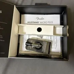 FENDER MUSTANG MICRO PLUS