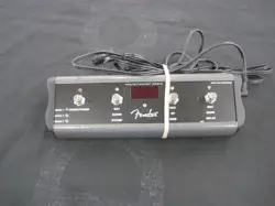 4-BUTTON FOOTSWITCH NICE.