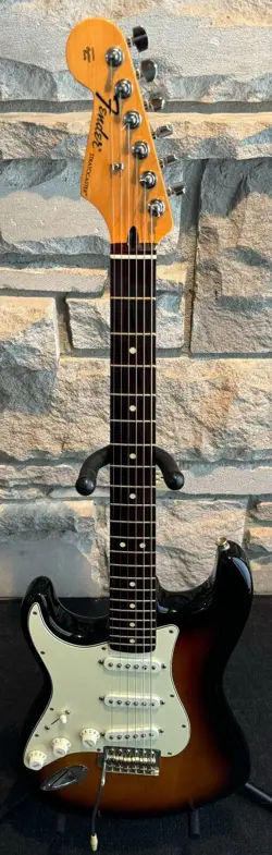 2012 FENDER STRATOCASTER SUNBURST LEFT HANDED - MIM - EXCELLENT