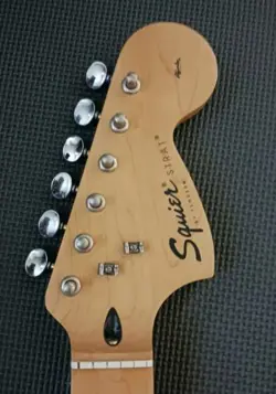 99 FENDER SQUIER MAPLE NECK LRG HEADSTOCK INDONESIA STUNNING!